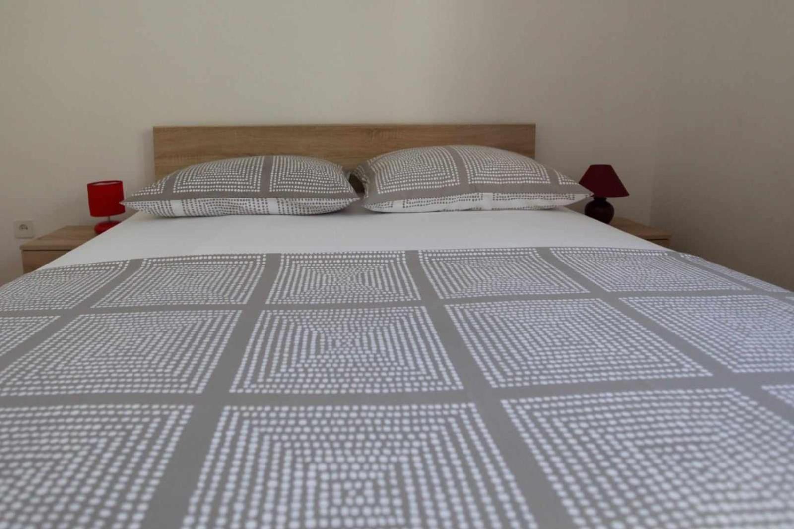 Apartmani Ivana Трогір Екстер'єр фото